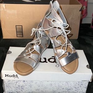 Girl’s silver sandals